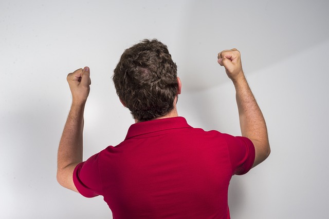 入探讨这些 入探讨这些